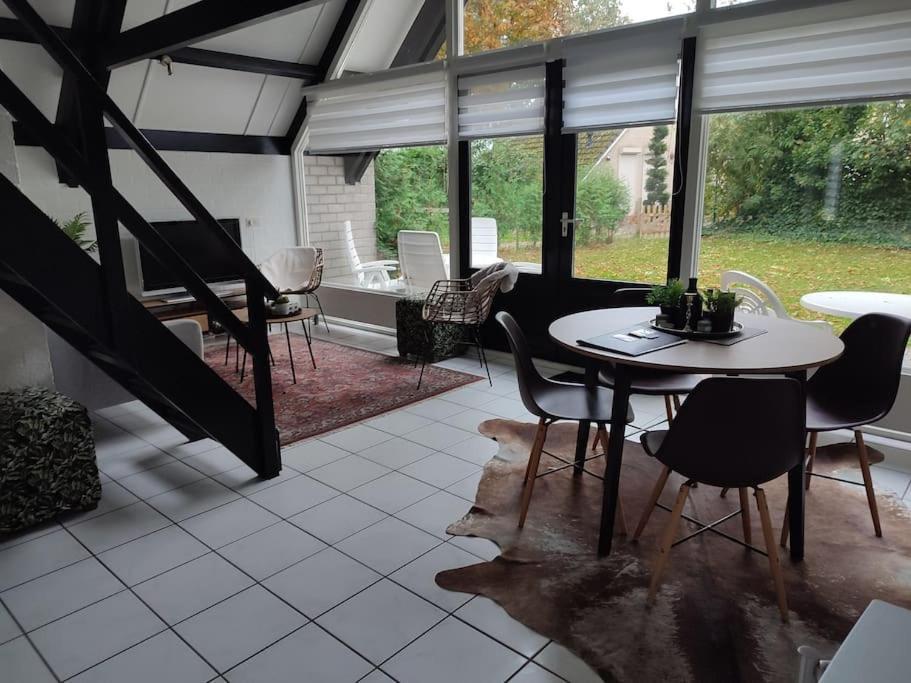 Vrijstaande Recreatiebungalow Met Slaapvide Posterholt ภายนอก รูปภาพ